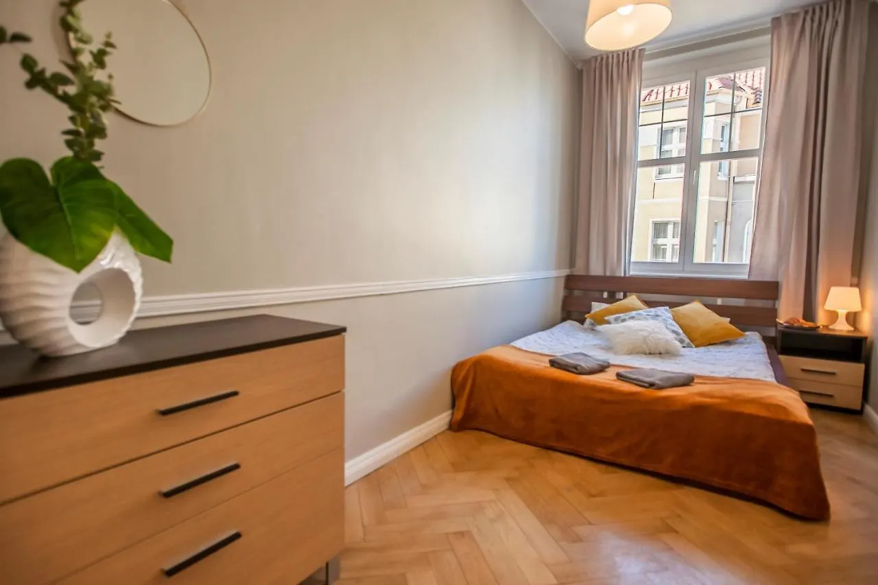 Apartament Pokoje 100 Metrow Do Monte Cassino Sopot