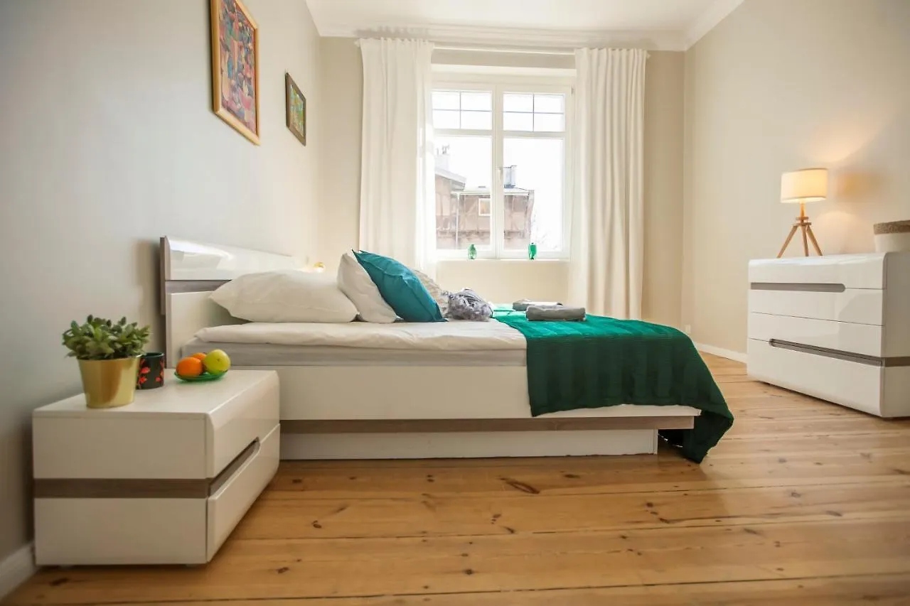 Apartament Pokoje 100 Metrow Do Monte Cassino Sopot Polska